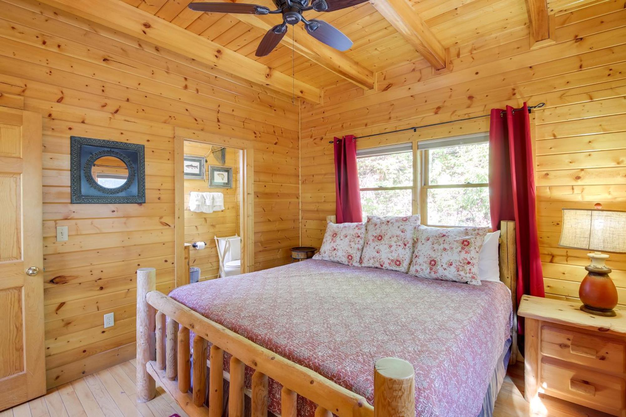 סביירוויל Secluded And Wooded Wears Valley Cabin With Fire Pit! מראה חיצוני תמונה