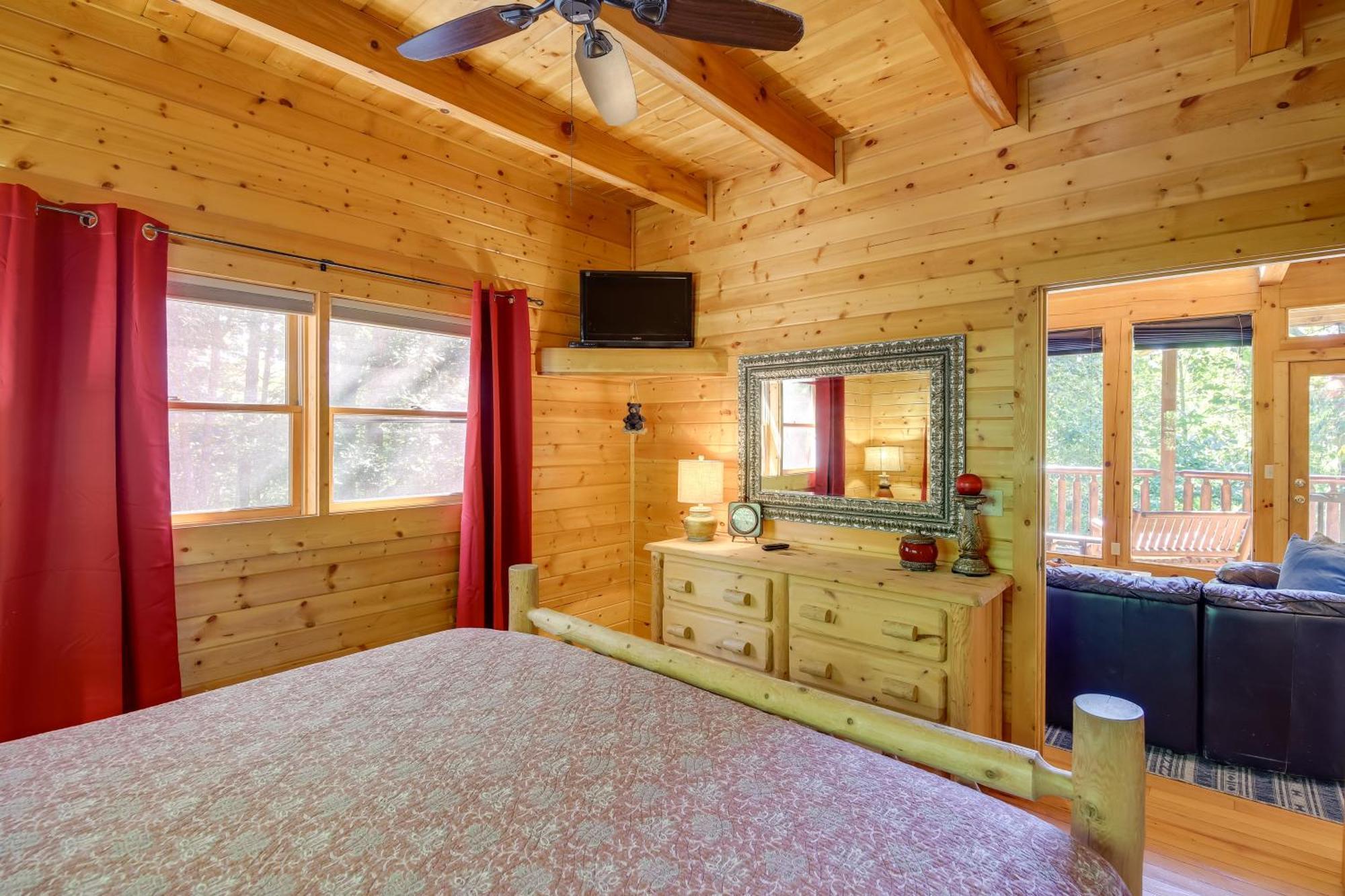 סביירוויל Secluded And Wooded Wears Valley Cabin With Fire Pit! מראה חיצוני תמונה